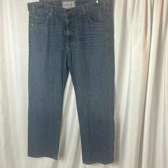 Signature Levi’s Strauss Jeans Size 38 Vintage Straight Cotton - Picture 1 of 9